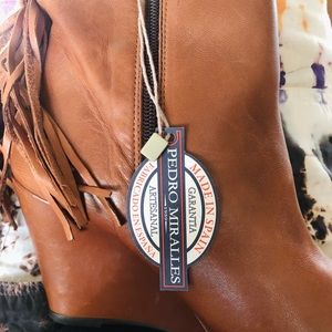 Wedge Boot Size 6.5 New